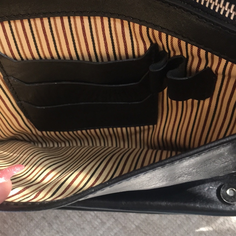 Beautiful Tuscany leather cross body purse - Picture 3 of 8